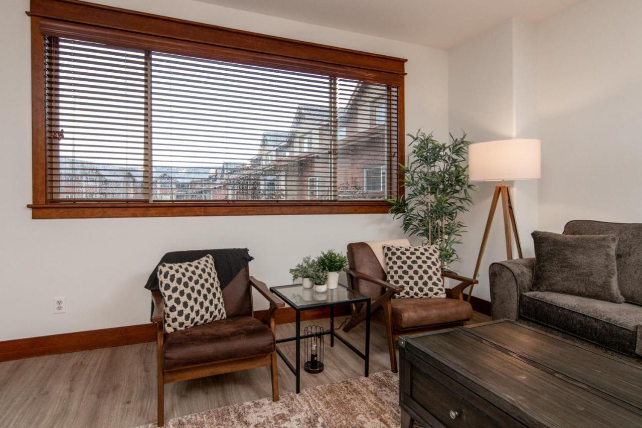 Modern Riverstone Condo With Grand Deck - Steps To Shops, Restaurants, Trails And River Coeur d'Alene Buitenkant foto